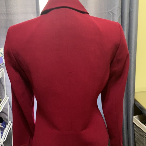 Jacket - Picture 3 of 4